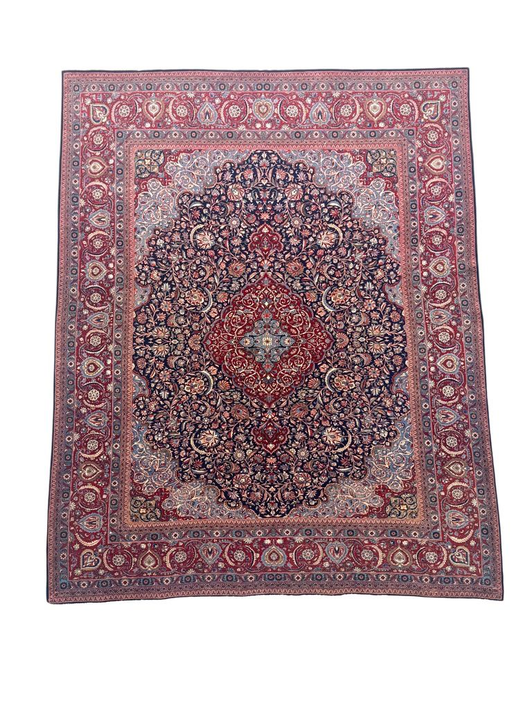Qazvin palace carpet traditional design