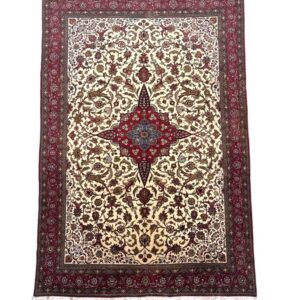 Ghom Persian carpet traditional design