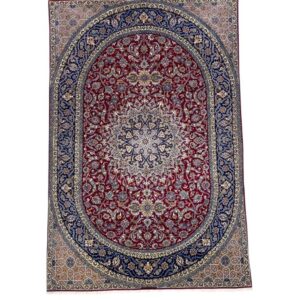 Isfahan Persian carpet red medallion design